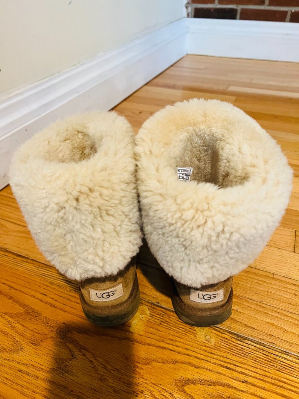 Women’s Ugg Classic Tall II Sheepskin Pull-On Boots SIze 9 - Picture 6 of 16